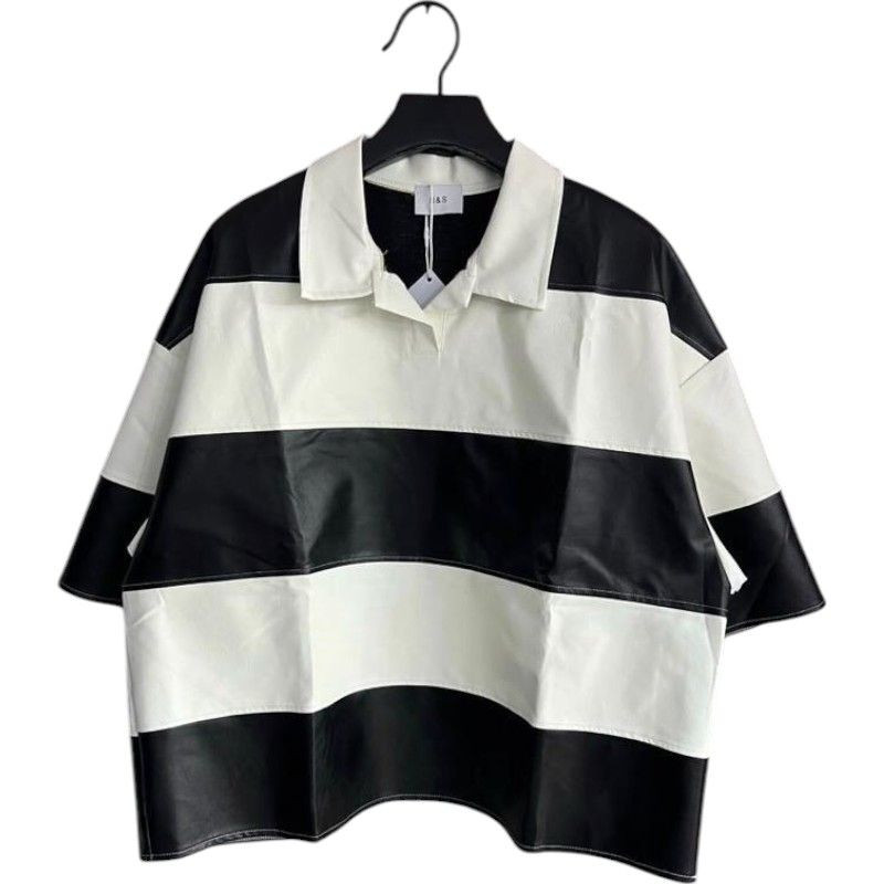 Polo Rayé  blanc et noir en Similicuir - Chic Minimaliste