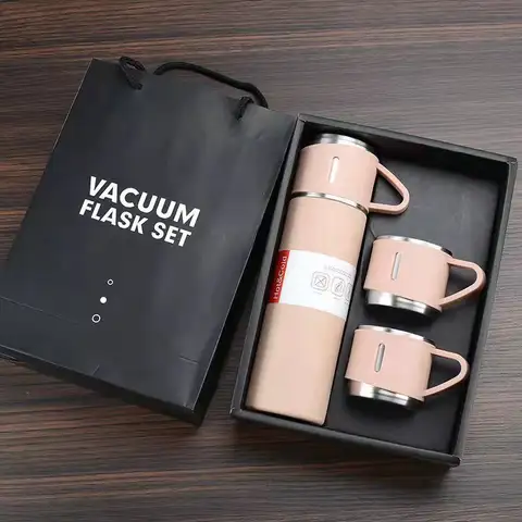 Thermos à trois tasses