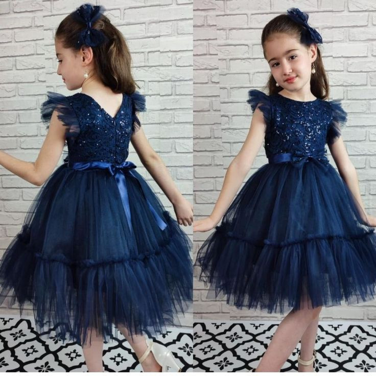 Robe de cérémonie bleu marine pour petite fille