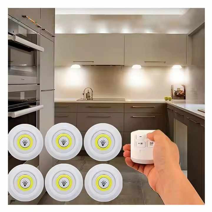 Mini lampe de nuit intelligente sans fil télécommandée à intensité variable Mini LED décorative pour placard