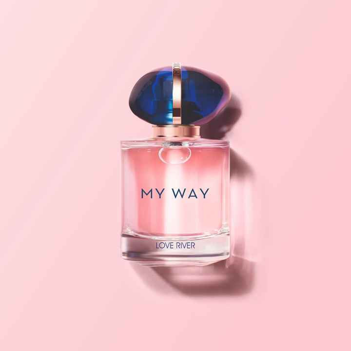 Beau parfum rose conçu pour les filles adapté pour donner du parfum à de bons amis