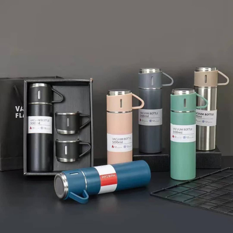 Ensemble thermos avec tasses