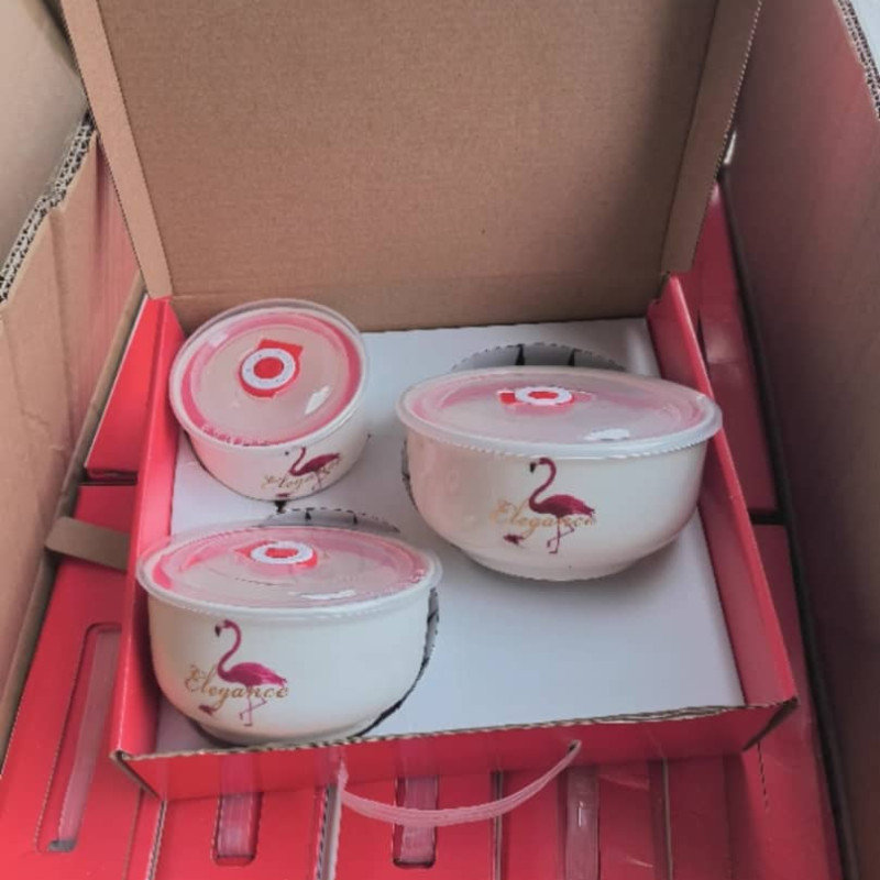 Bol en porcelaine de 3 pièces