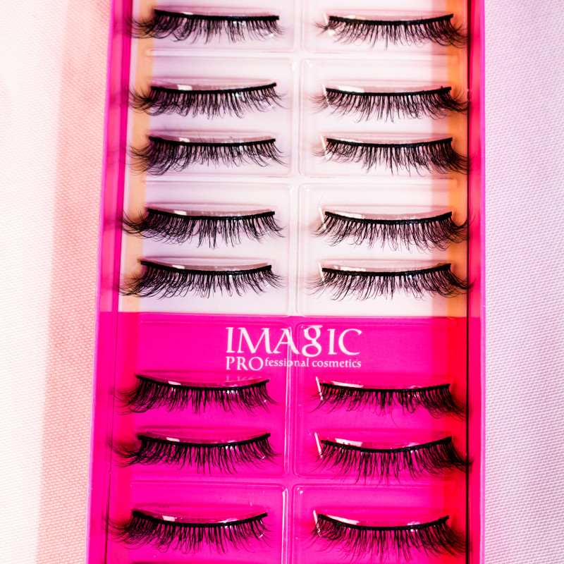 Faux cils naturels