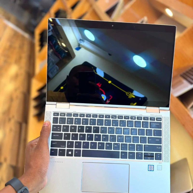 HP elitebook x360° 1030G4